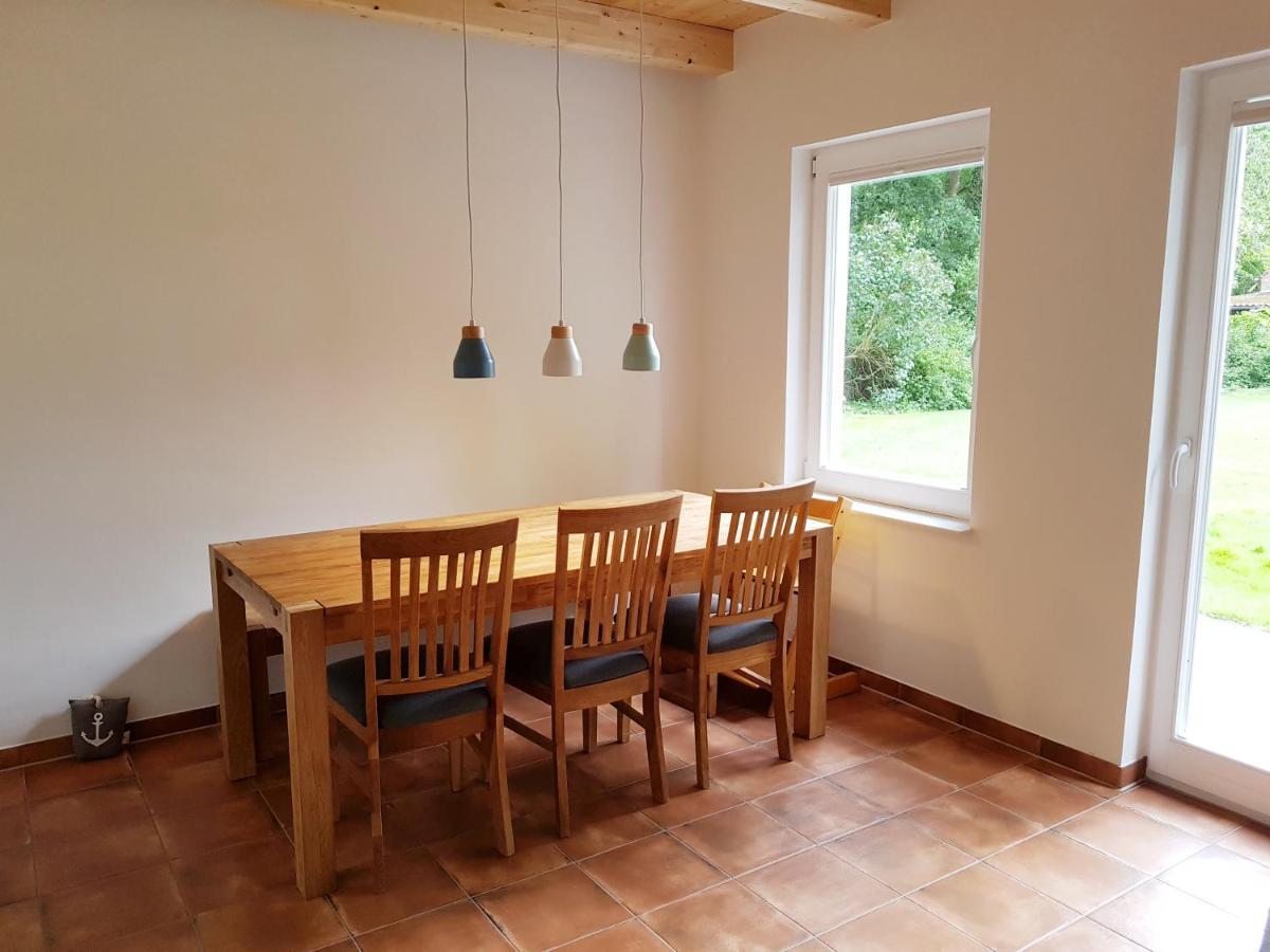 Ferienhaus An Der Nordsee - Familienfreundlich, Gut Ausgestattet & Viel Platz Butjadingen Εξωτερικό φωτογραφία